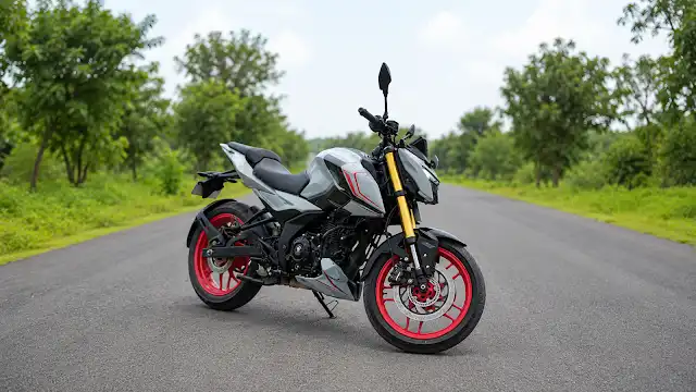 Bajaj Pulsar N160 SS review